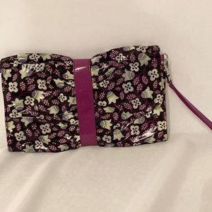 Vera Bradley Frill Clutch
